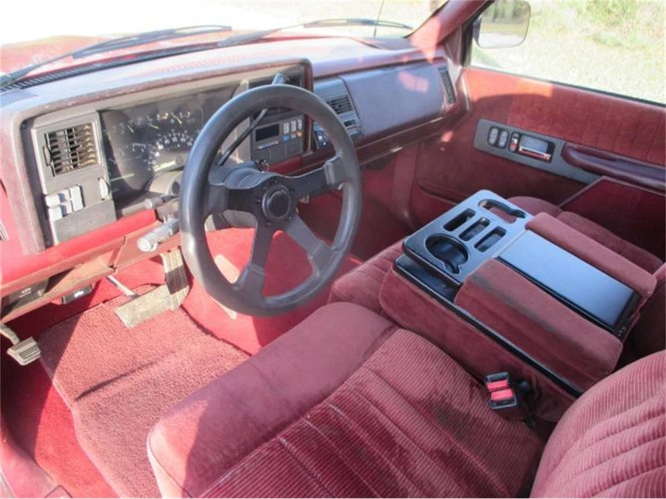 1991 GMC Sierra 1st Gen - Image 26 of 30