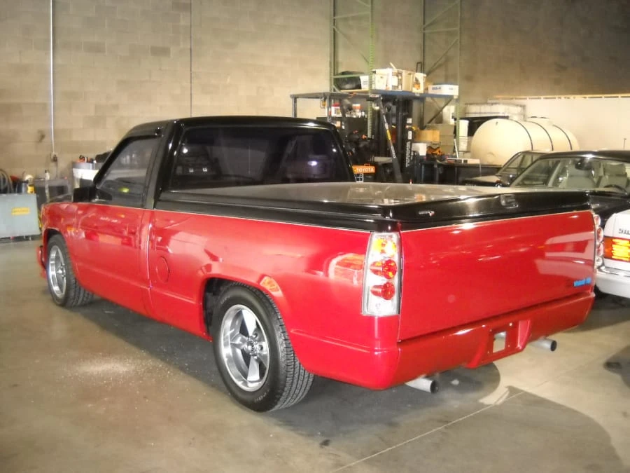 1991 GMC Sierra 1st Gen - Image 2 of 5