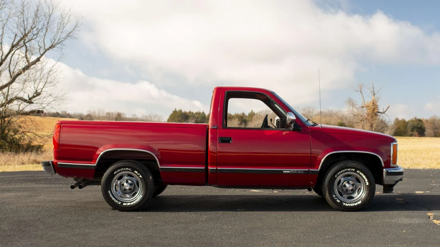 1991 GMC Sierra 1st Gen - Image 2 of 13