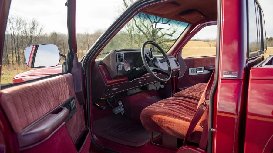 1991 GMC Sierra 1st Gen - Image 9 of 13