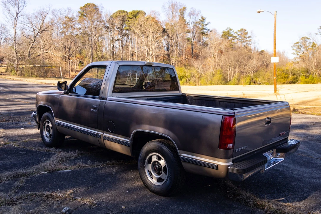 1991 GMC Sierra 1st Gen - Image 6 of 30