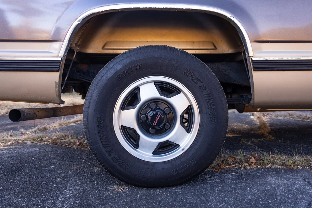 1991 GMC Sierra 1st Gen - Image 13 of 30