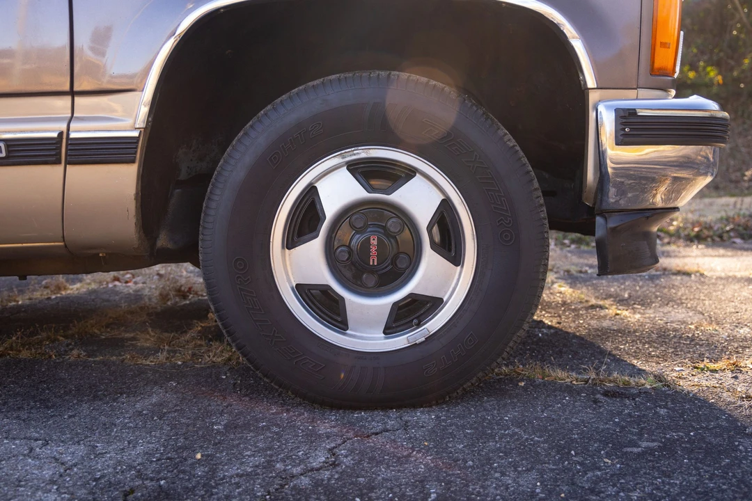 1991 GMC Sierra 1st Gen - Image 14 of 30