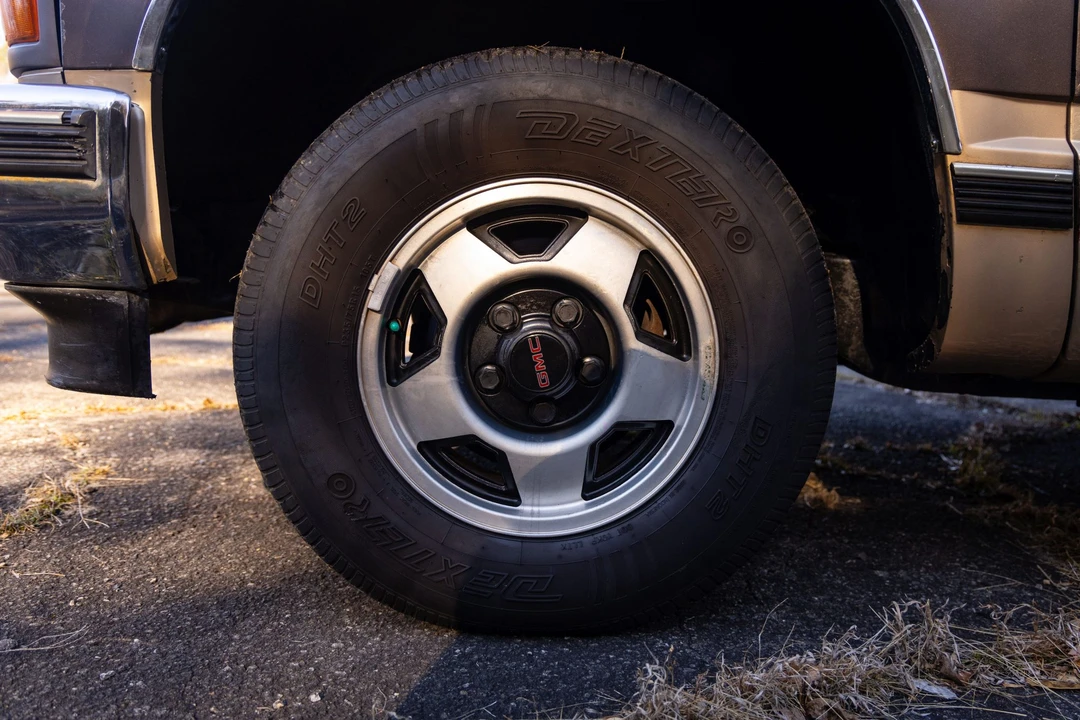 1991 GMC Sierra 1st Gen - Image 15 of 30