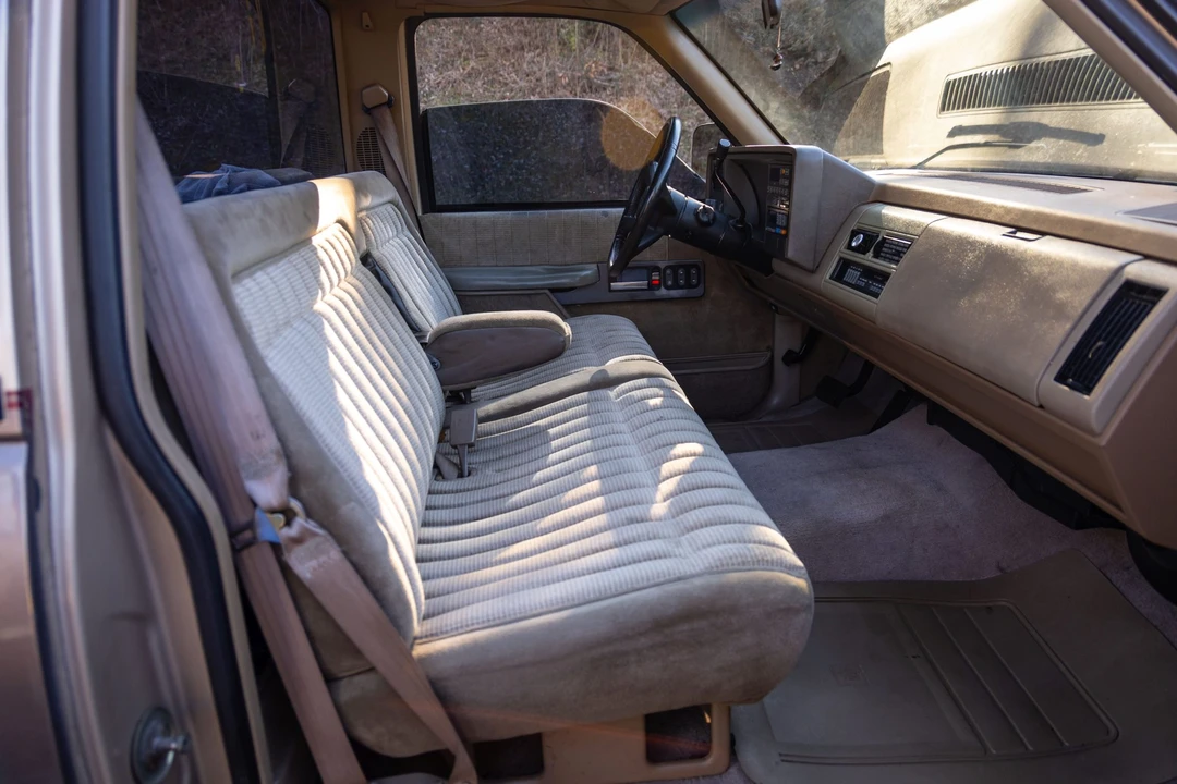 1991 GMC Sierra 1st Gen - Image 19 of 30