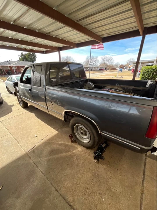1991 GMC Sierra 1st Gen - Image 4 of 9