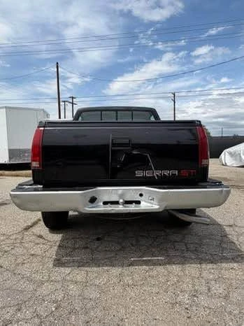 1991 GMC Sierra 1st Gen - Image 14 of 17