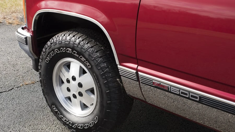 1991 GMC Sierra 1st Gen - Image 8 of 12