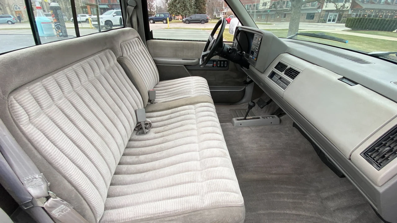 1991 GMC Sierra 1st Gen - Image 5 of 18
