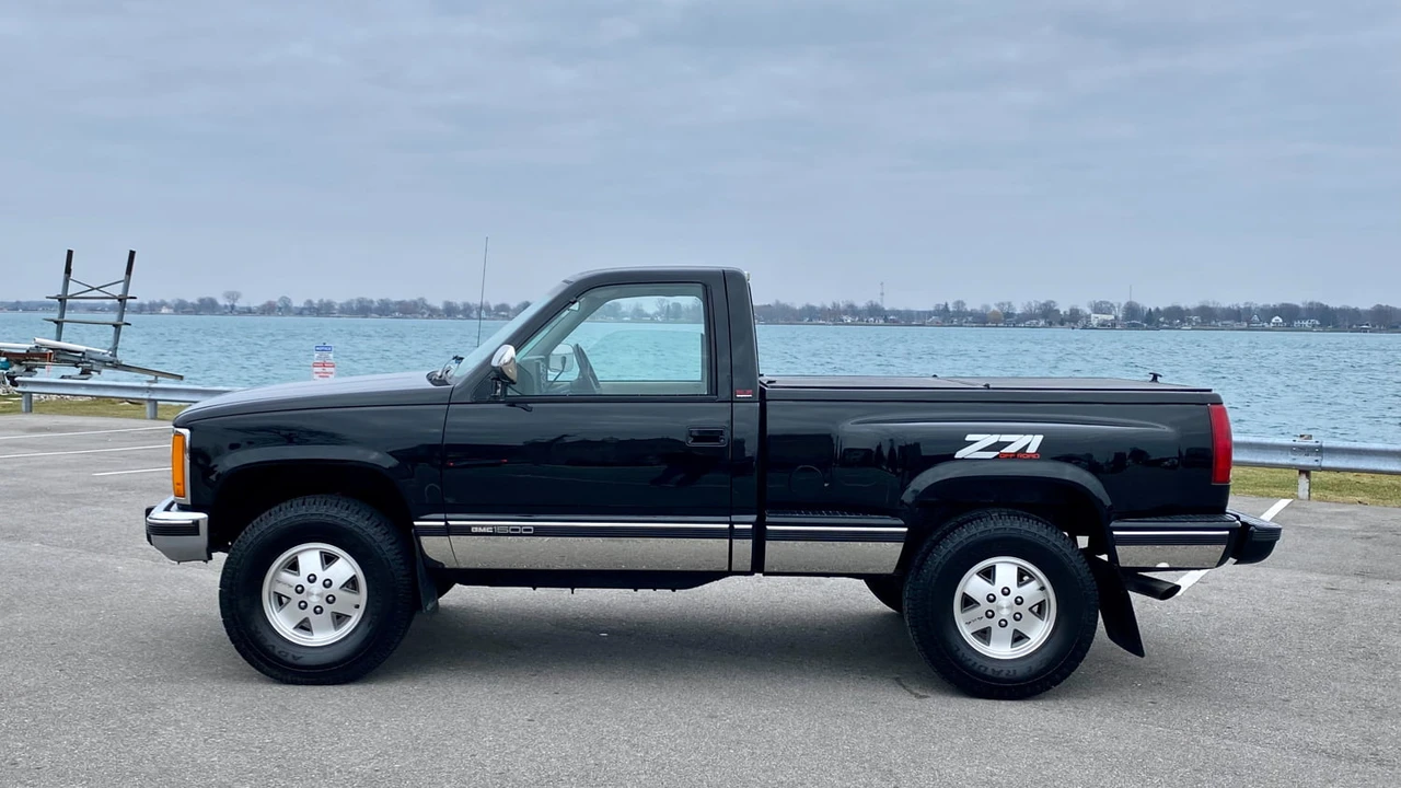 1991 GMC Sierra 1st Gen - Image 2 of 18