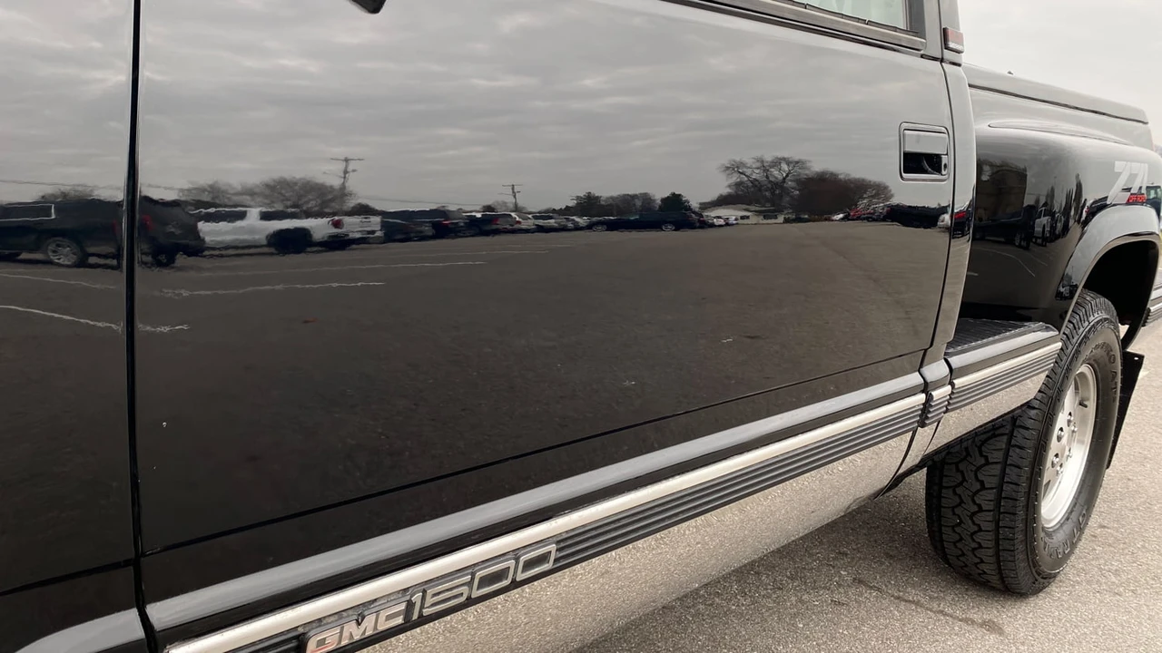 1991 GMC Sierra 1st Gen - Image 18 of 18