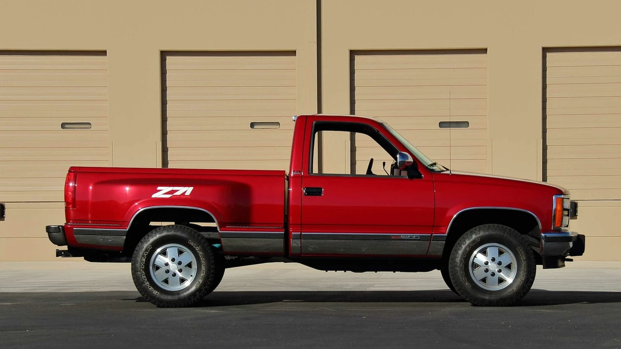 1991 GMC Sierra 1st Gen - Image 2 of 29