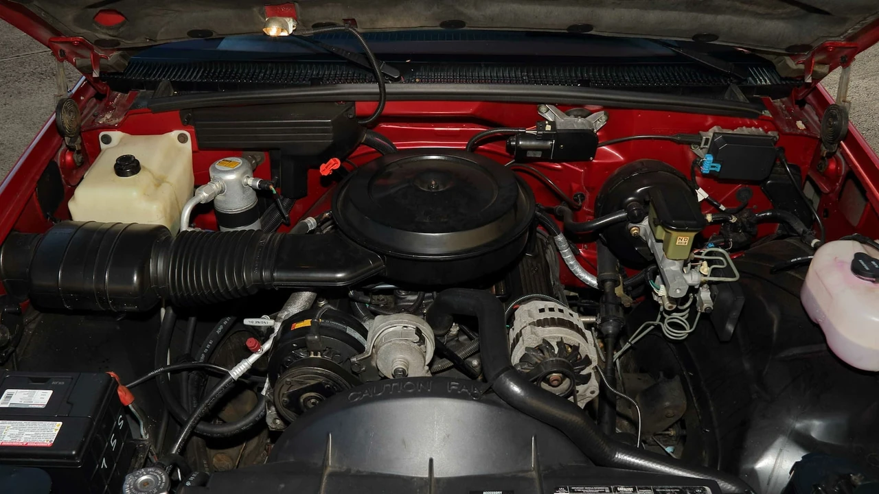 1991 GMC Sierra 1st Gen - Image 23 of 29