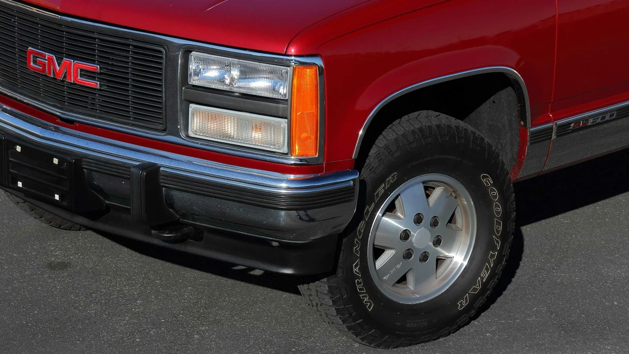 1991 GMC Sierra 1st Gen - Image 28 of 29