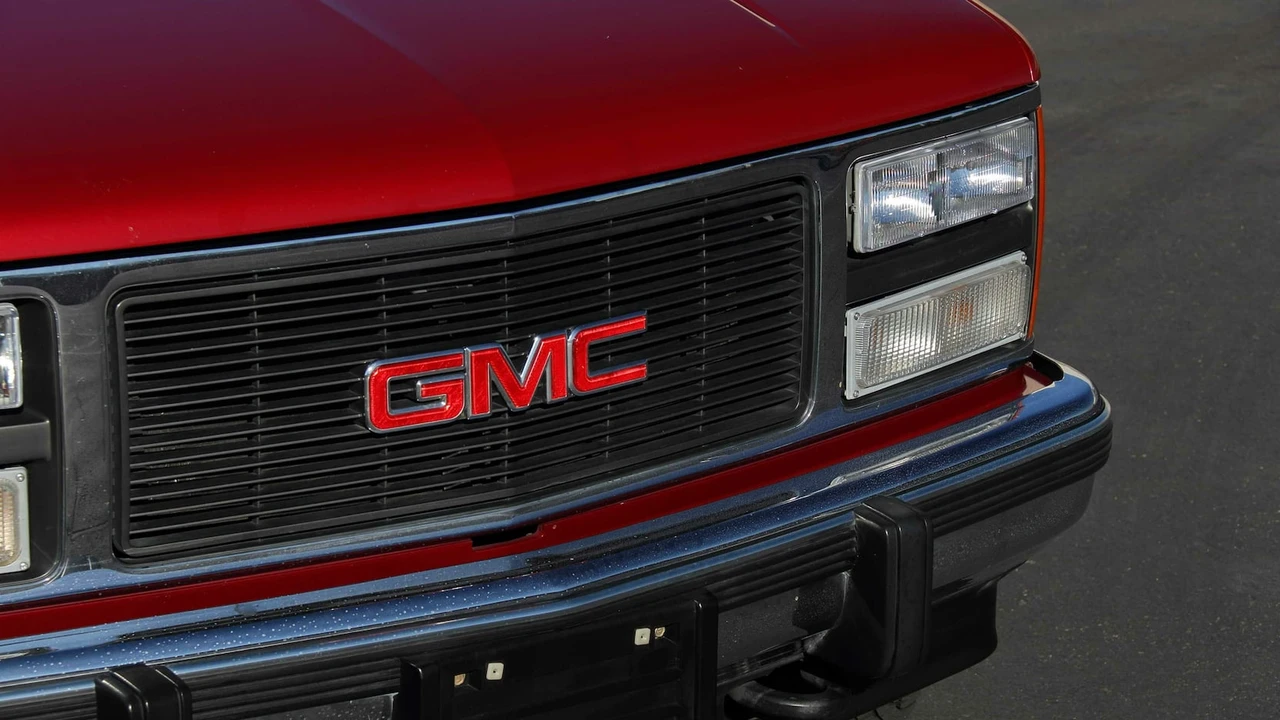 1991 GMC Sierra 1st Gen - Image 9 of 29