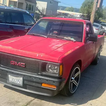 1991 GMC Sonoma SL Pickup 2D 6 ft