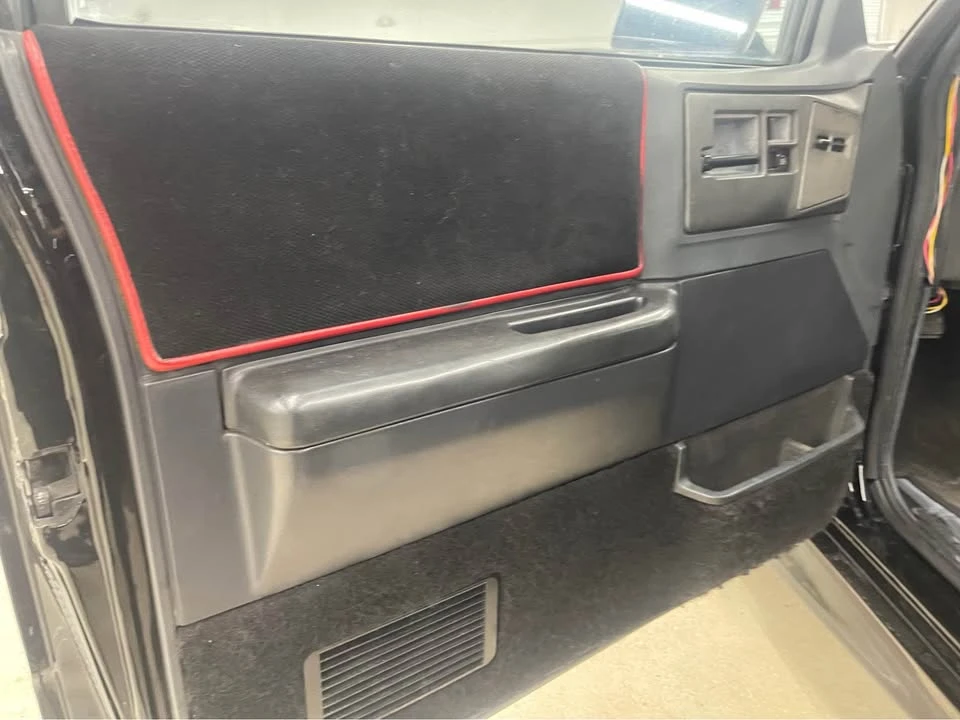 1991 GMC Syclone - Image 10 of 16