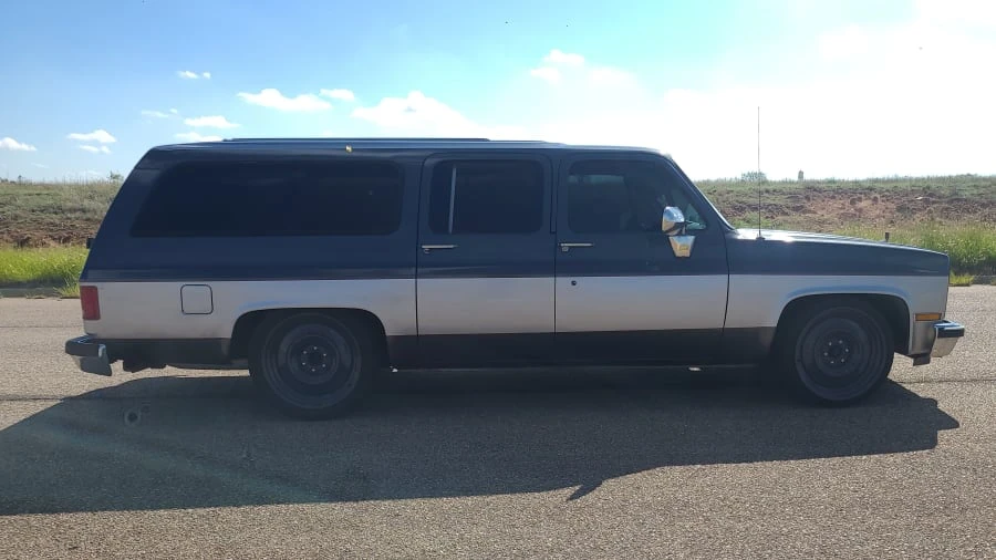 1991 GMC Suburban 7th Gen - Image 19 of 22
