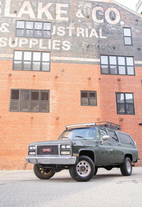 1991 GMC Suburban 7th Gen - Image 11 of 31