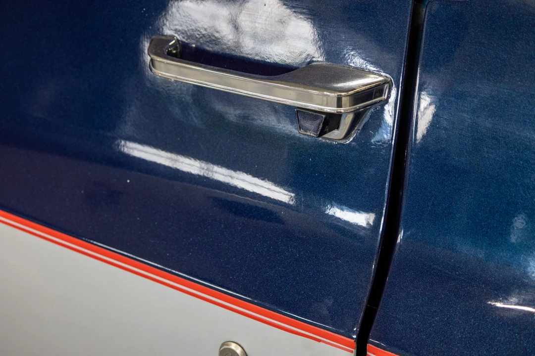 1991 GMC Suburban 7th Gen - Image 31 of 31