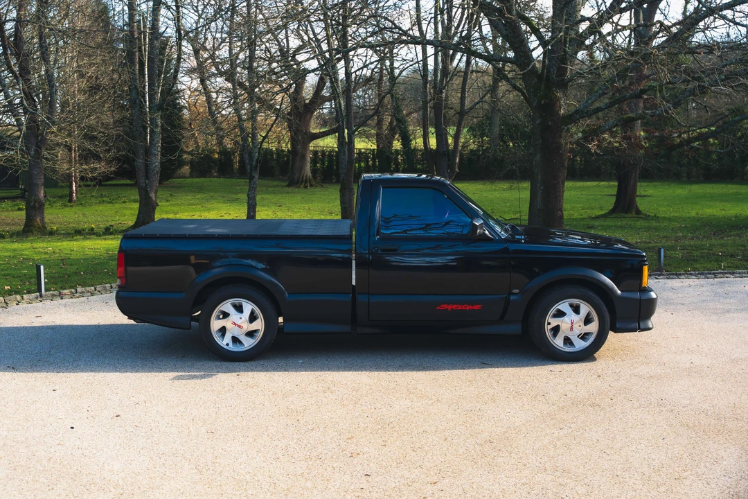 1991 GMC Syclone - Image 4 of 31