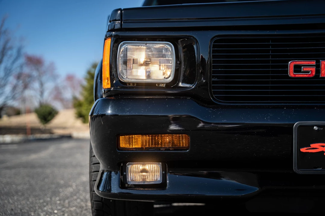 1991 GMC Syclone - Image 27 of 31