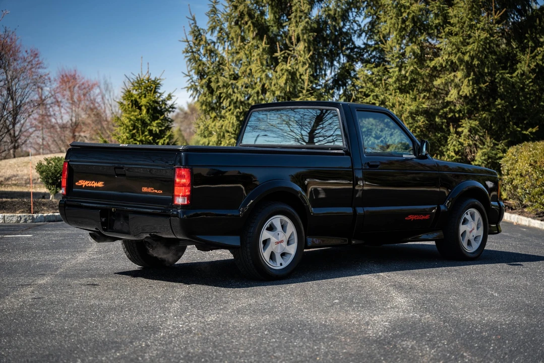 1991 GMC Syclone - Image 6 of 31