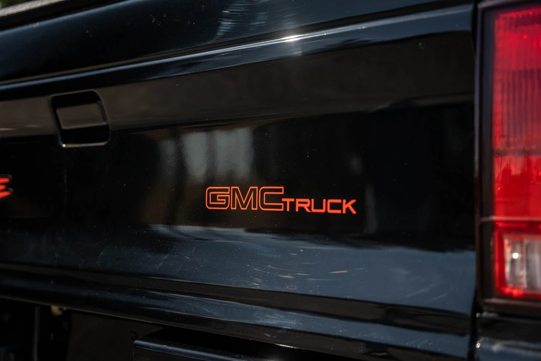1991 GMC Syclone - Image 31 of 31