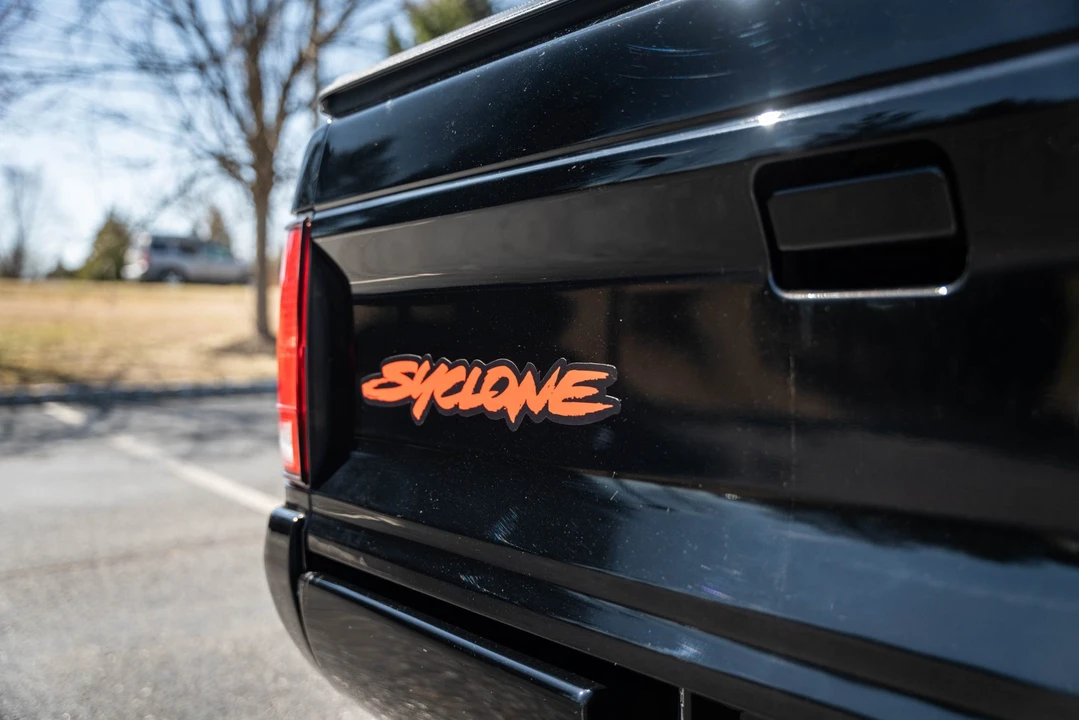 1991 GMC Syclone - Image 30 of 31