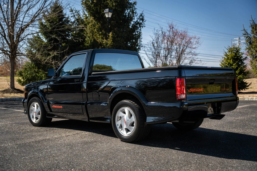 1991 GMC Syclone - Image 9 of 31