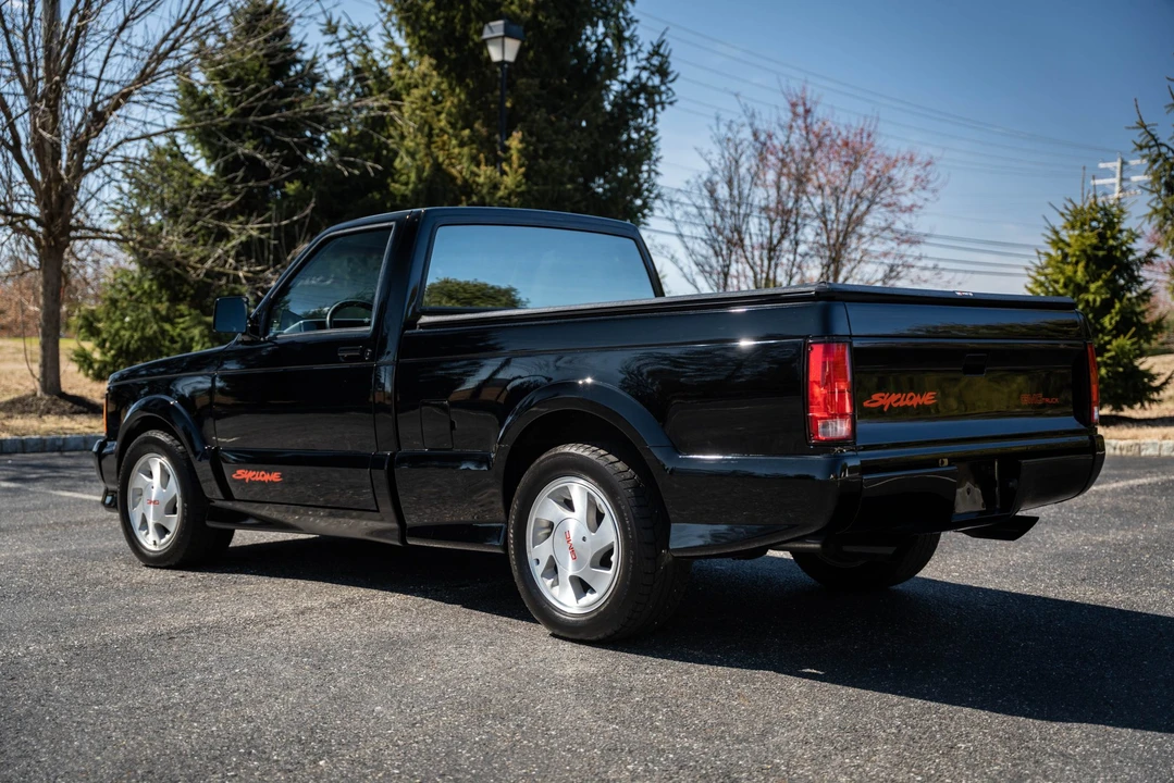 1991 GMC Syclone - Image 10 of 31