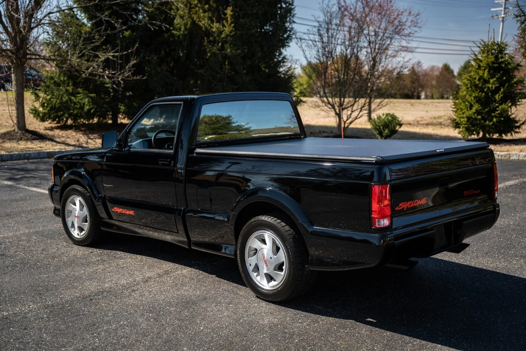 1991 GMC Syclone - Image 11 of 31