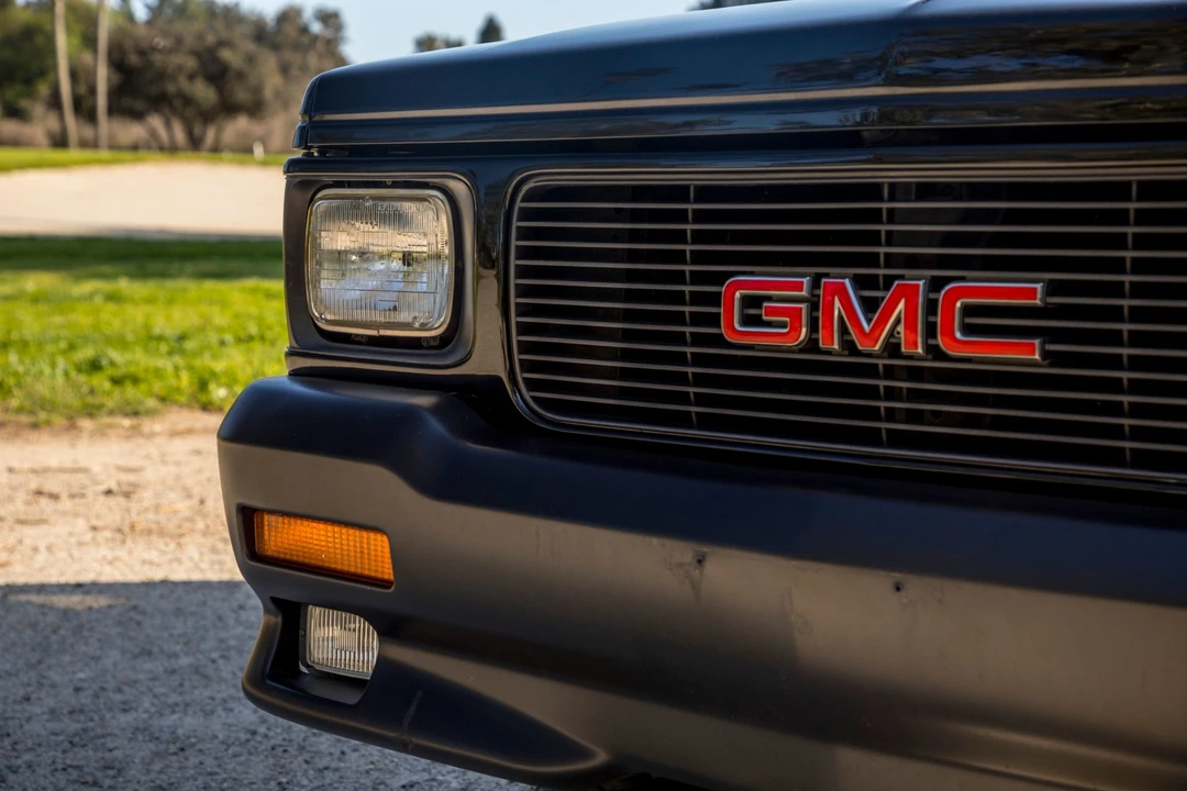 1991 GMC Syclone - Image 27 of 31