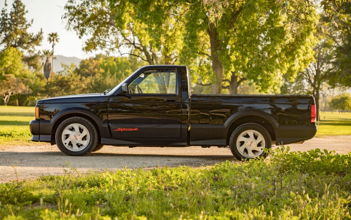 1991 GMC Syclone - Image 10 of 31