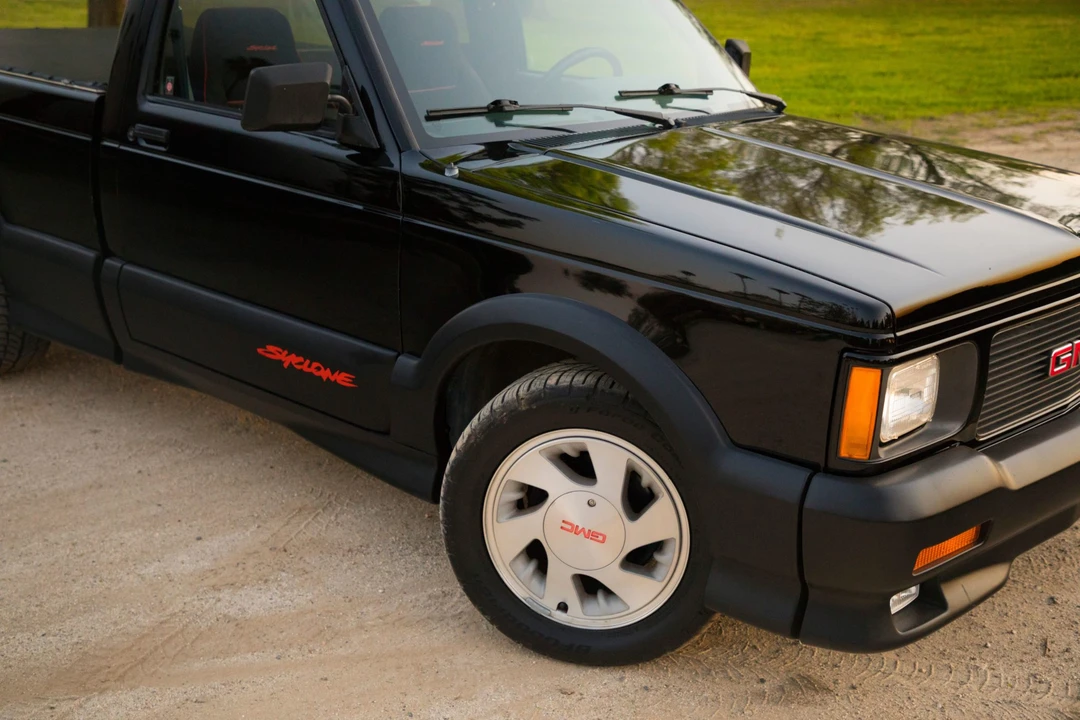 1991 GMC Syclone - Image 20 of 31