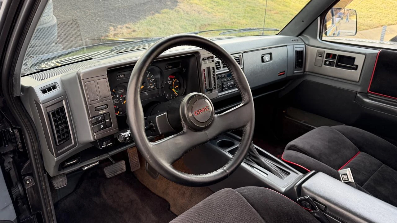 1991 GMC Syclone - Image 29 of 31