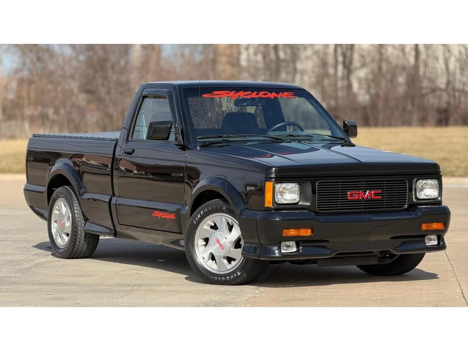 1991 GMC Syclone - Image 17 of 31