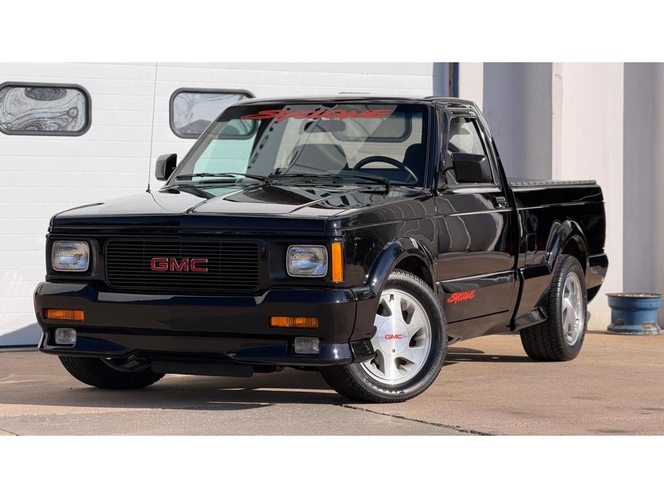 1991 GMC Syclone - Image 2 of 31