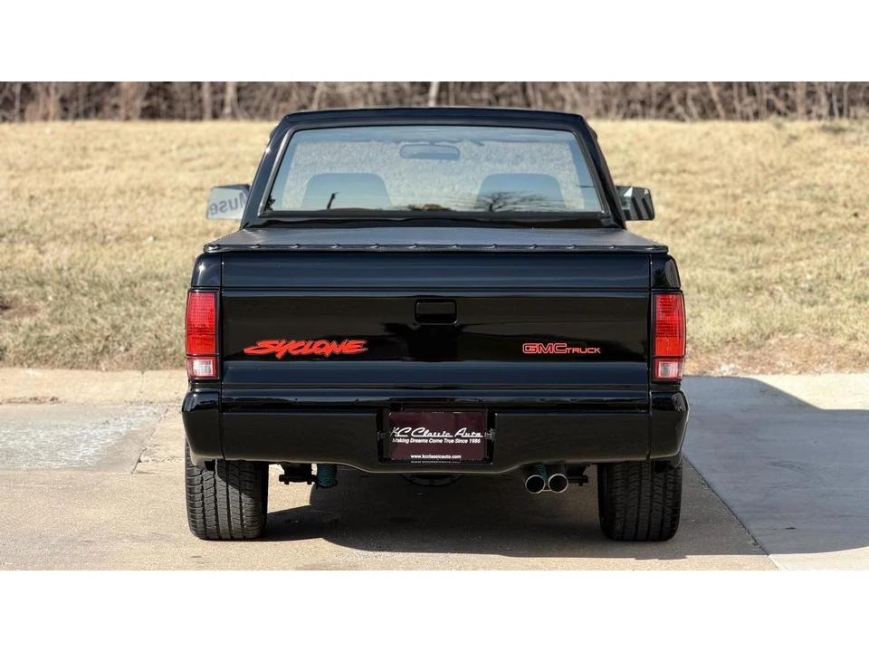 1991 GMC Syclone - Image 10 of 31