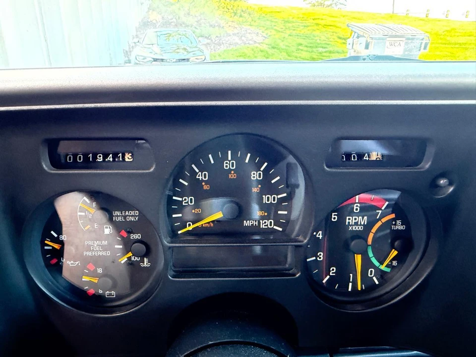1991 GMC Syclone - Image 27 of 31
