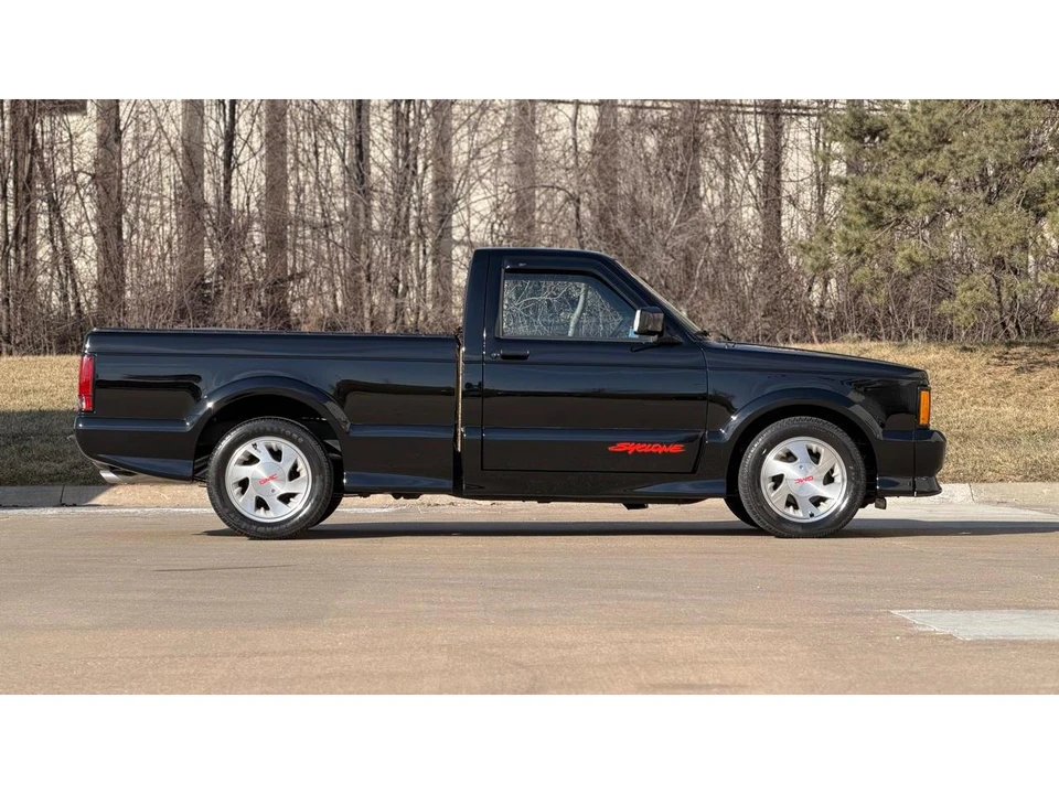 1991 GMC Syclone - Image 12 of 31