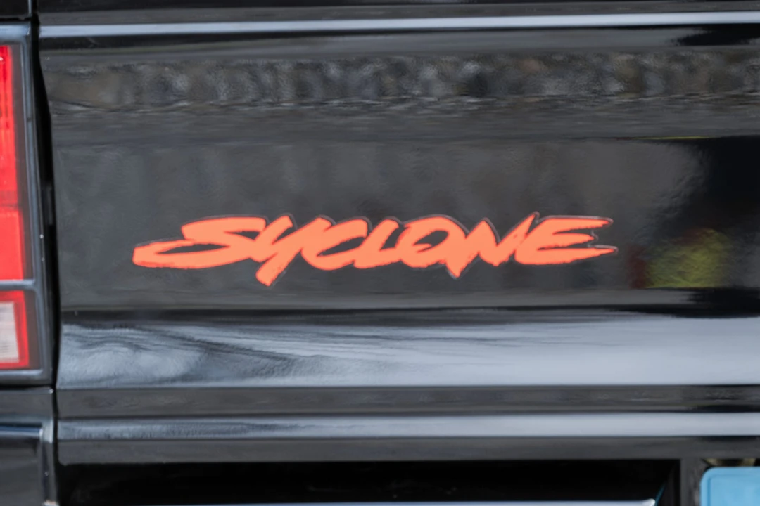 1991 GMC Syclone - Image 25 of 31