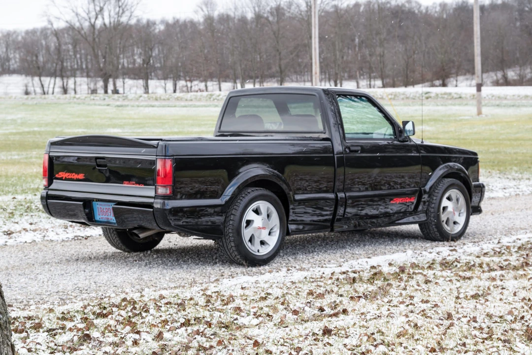 1991 GMC Syclone - Image 5 of 31