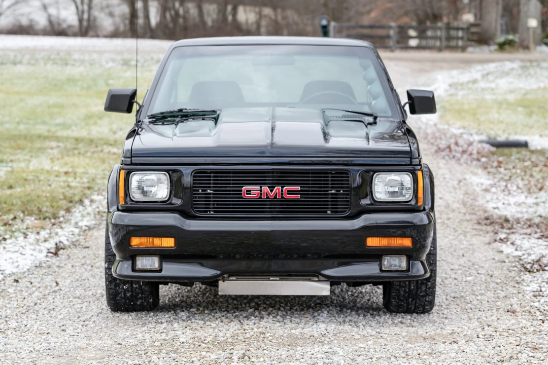1991 GMC Syclone - Image 3 of 31