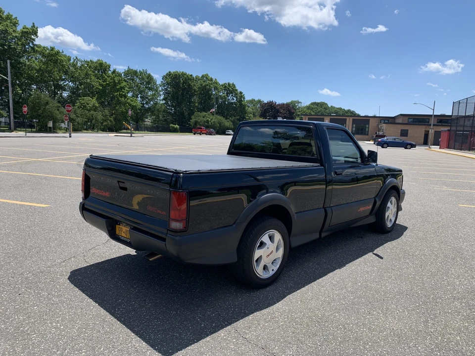 1991 GMC Syclone - Image 3 of 31