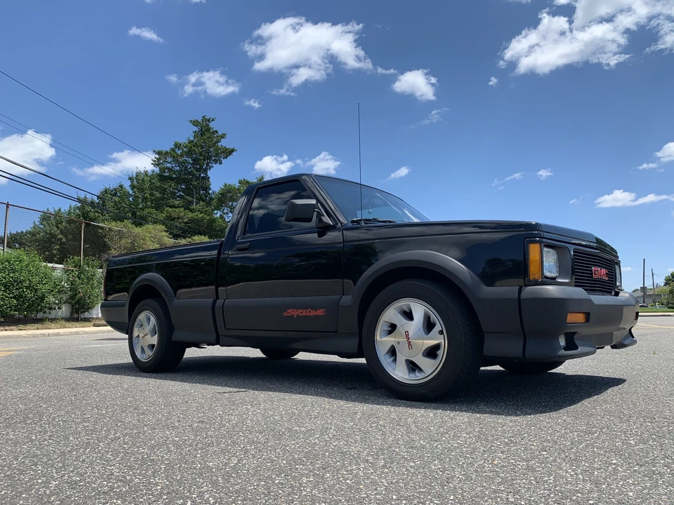 1991 GMC Syclone - Image 5 of 31