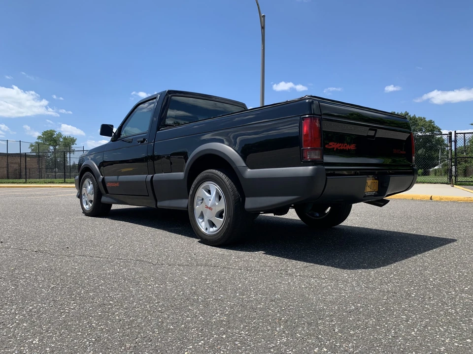 1991 GMC Syclone - Image 13 of 31