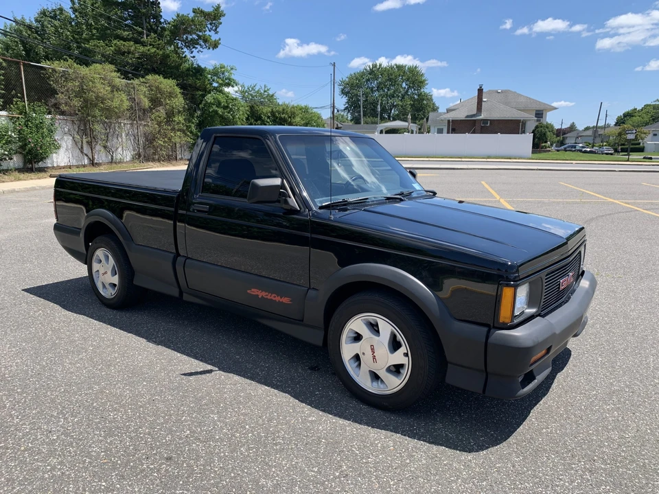 1991 GMC Syclone - Image 6 of 31