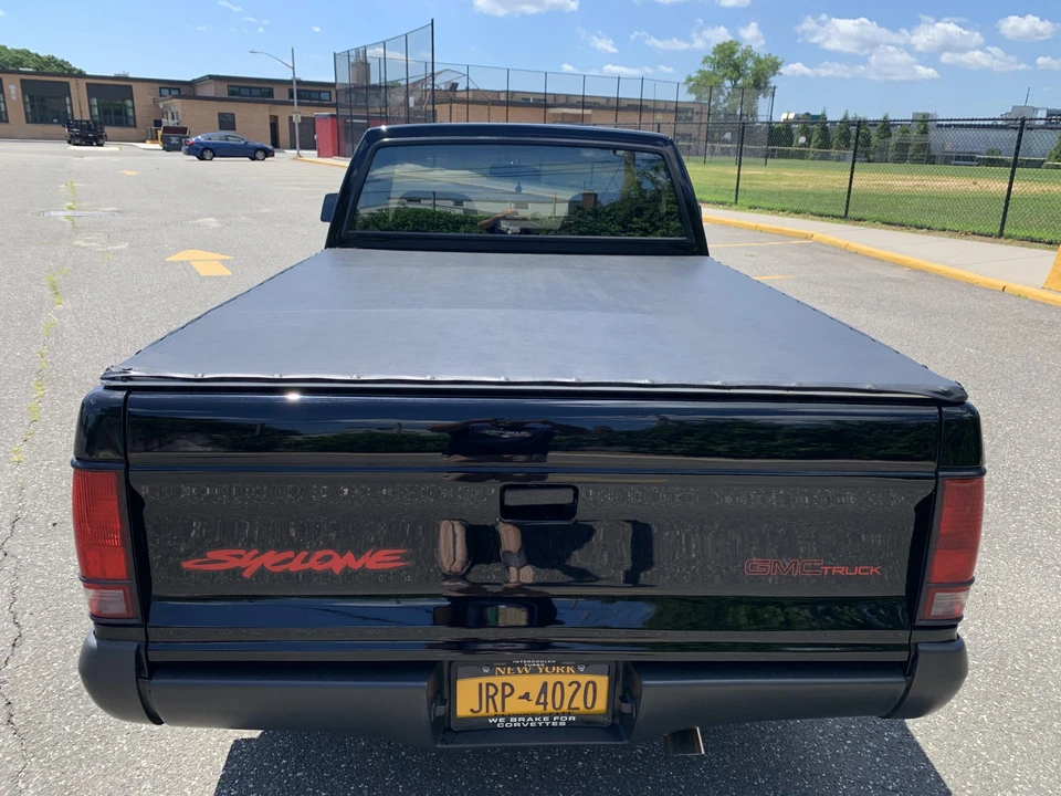 1991 GMC Syclone - Image 15 of 31