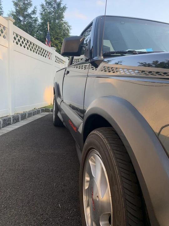 1991 GMC Syclone - Image 30 of 31
